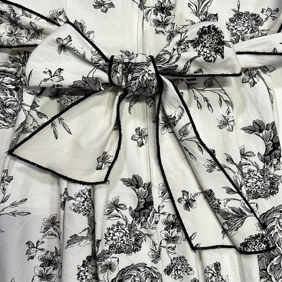 Teeze Me black & white toile A-Line dress with bow detail Size 7 - Picture 3 of 10